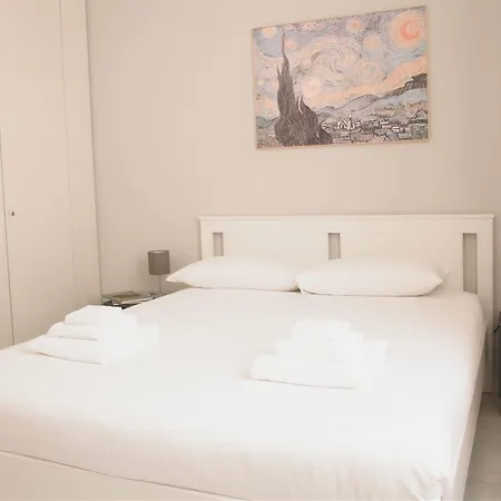 Farini 6 Apartamento *