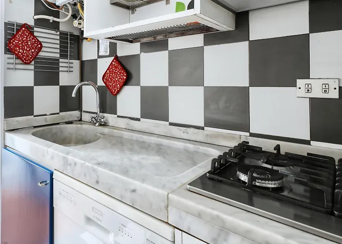 Apartment Farini 6 Milan